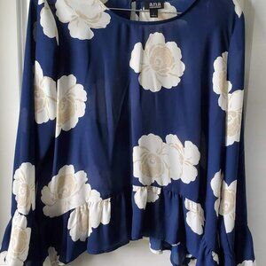 Anna - Long sleeve large floral design - size L Stitch Fix